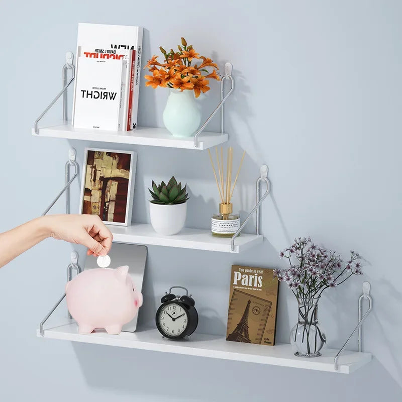 Simple Wall Shelf for Decoration and Hanging Organizers