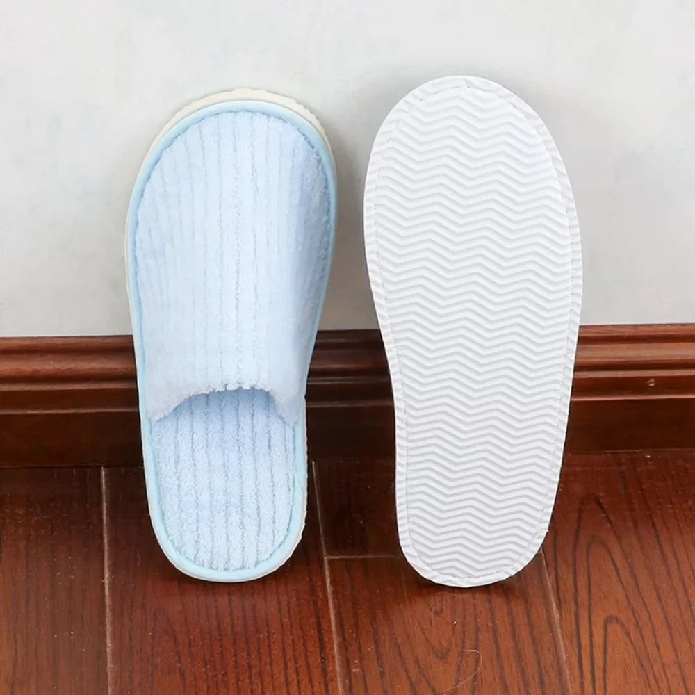 Cozy Close-Toed Bedroom Bathroom Slippers